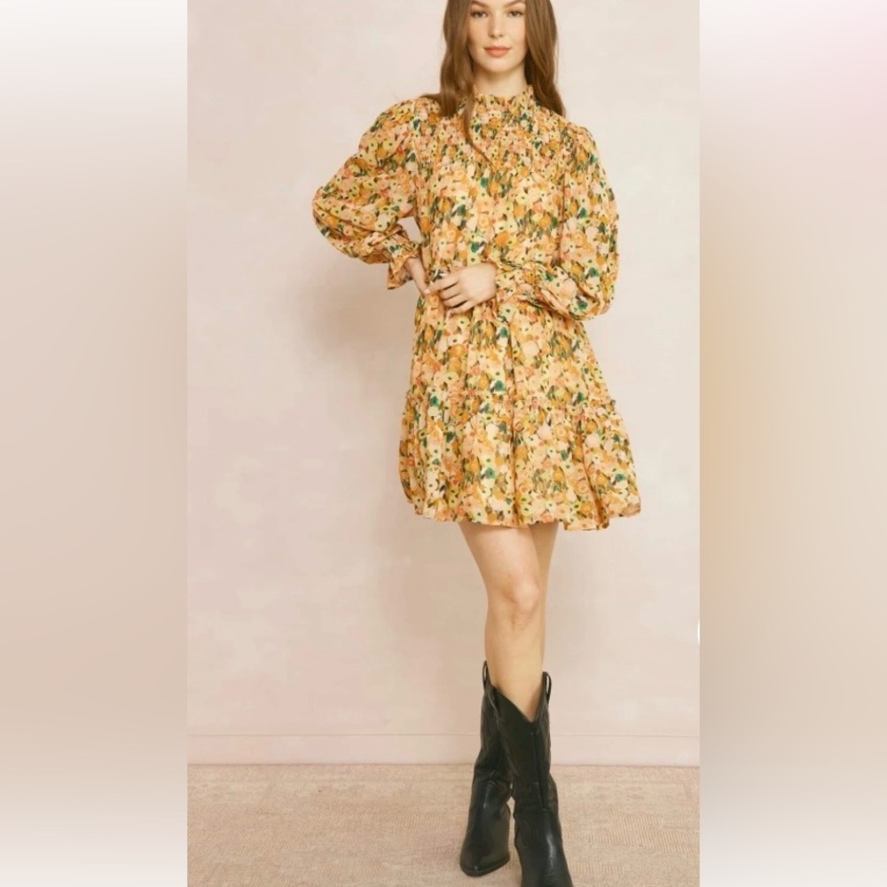 Entro Boho mini dress. Soft floral palette. Perfect condition. Size L
